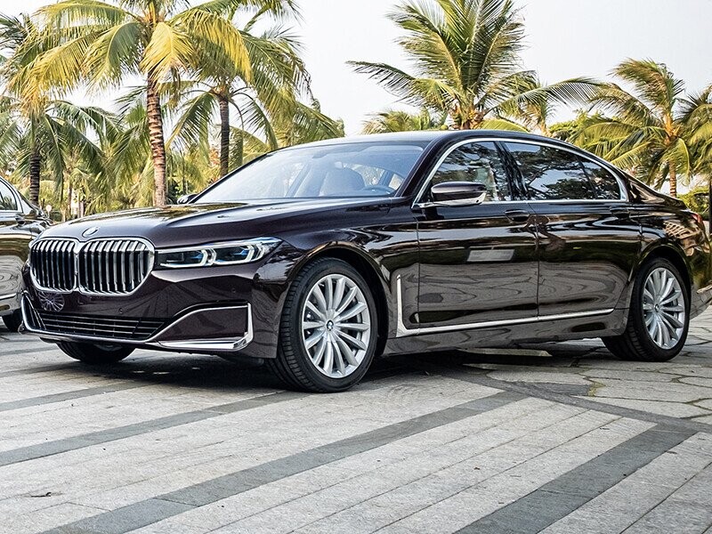 BMW 730Li Pure Excellence 2020