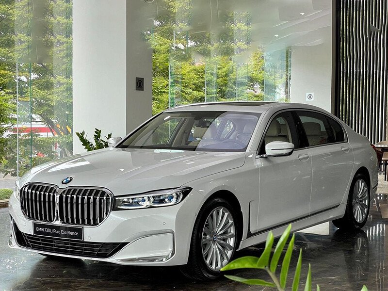 BMW 730Li Pure Excellence