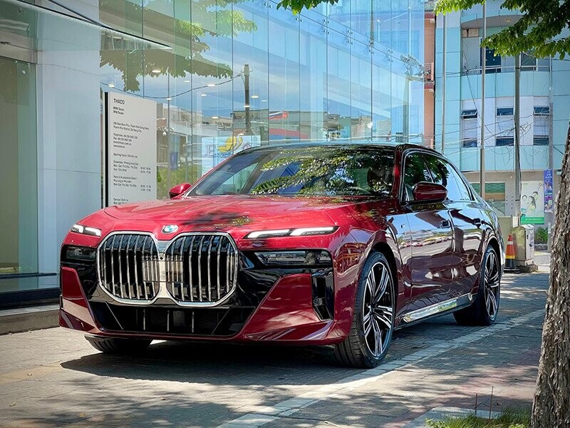 BMW 735i M Sport 2025