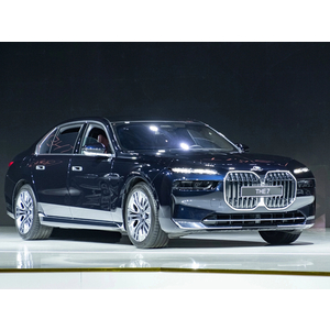 BMW 735i Pure Excellence 2023