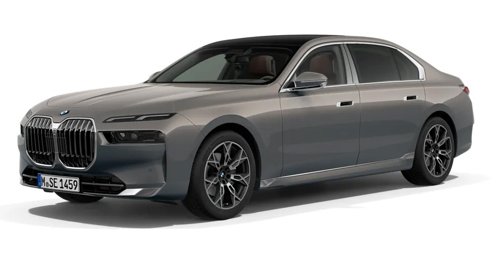 BMW 735i Pure Excellence All New 2023 (Sky Lounge)