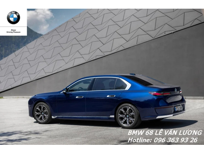 BMW 735i Pure Excellence