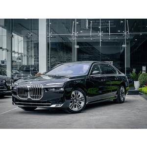 BMW 740i Pure Excellence 2023
