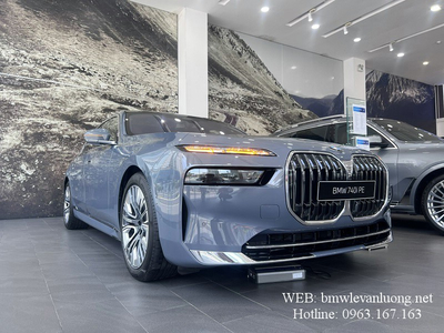 BMW 740i Pure Excellence