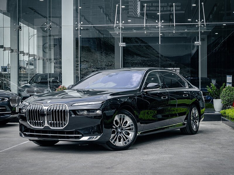 BMW 740i Pure Excellence