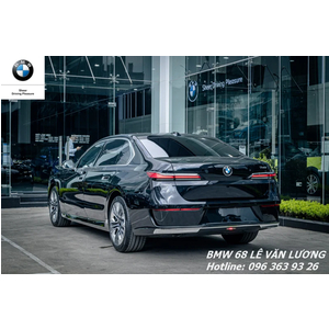BMW 740i Pure Excellence