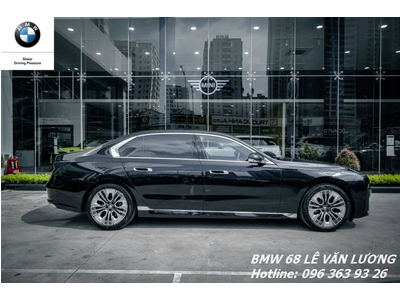 BMW 740i Pure Excellence
