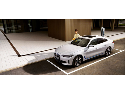 BMW i4 chính thức ra mắt tại Việt Nam.