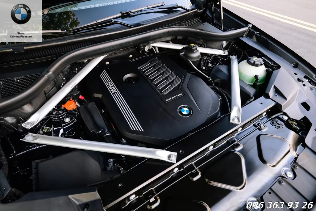 BMW X6 2022 Động cơ