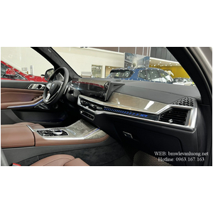 BMW X7 xDrive40i M-Sport LCI
