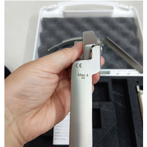 Bộ đặt nội khí quản khó người lớn ánh sáng lạnh Led 2.5V Luxamed (dây dẫn sáng tích hợp, 3 lưỡi khó)