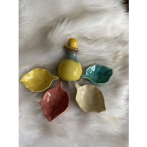 Set Lọ Và Chiếc Lá Bằng Gốm