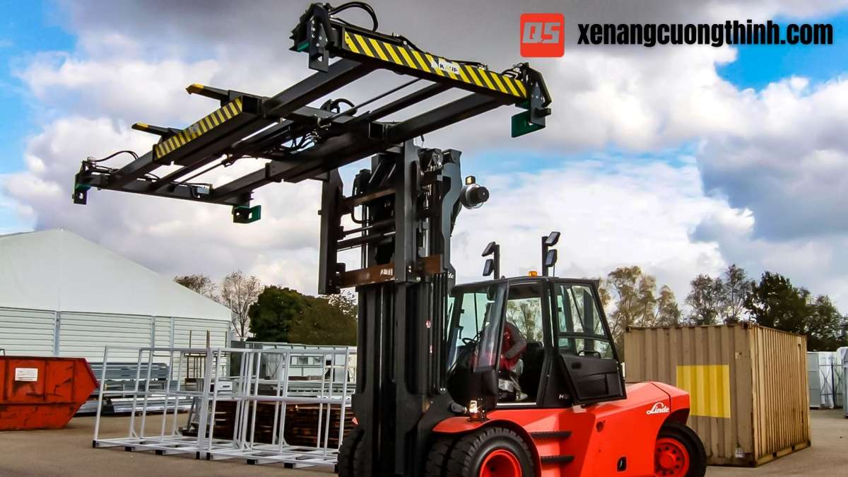 Bộ công tác spreader gắp container