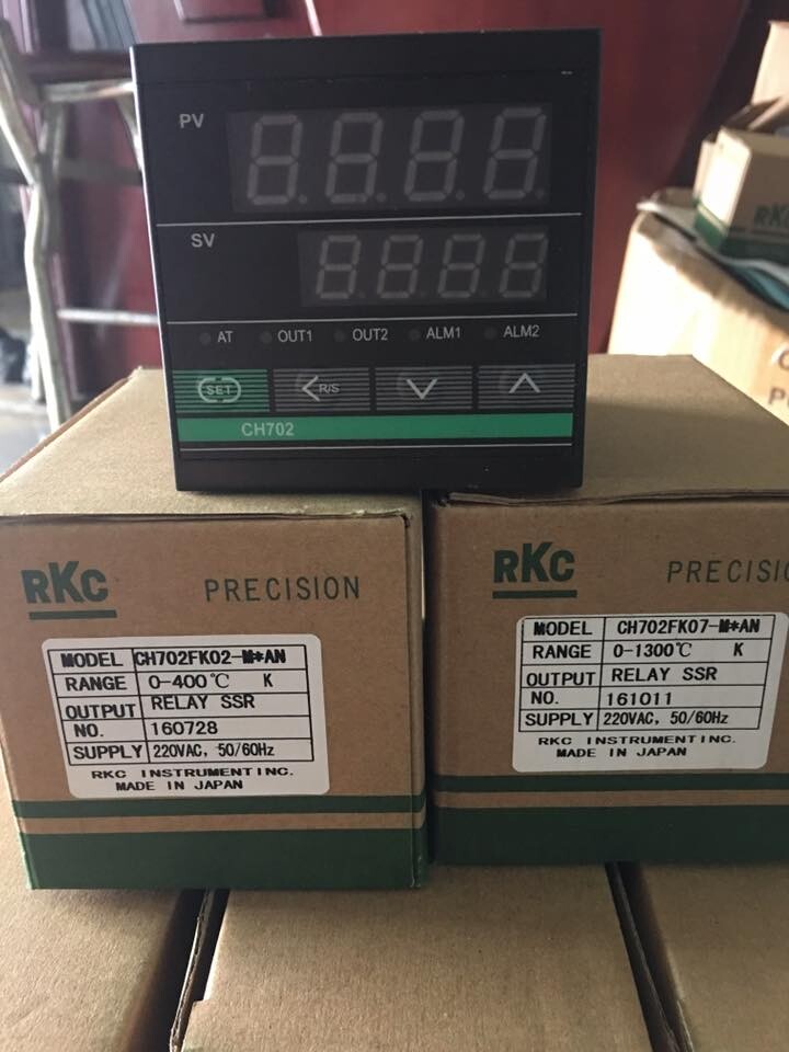 Bộ Điều Khiển Nhiệt Độ - Model CB100FK02-M*GN-NN/A/Y