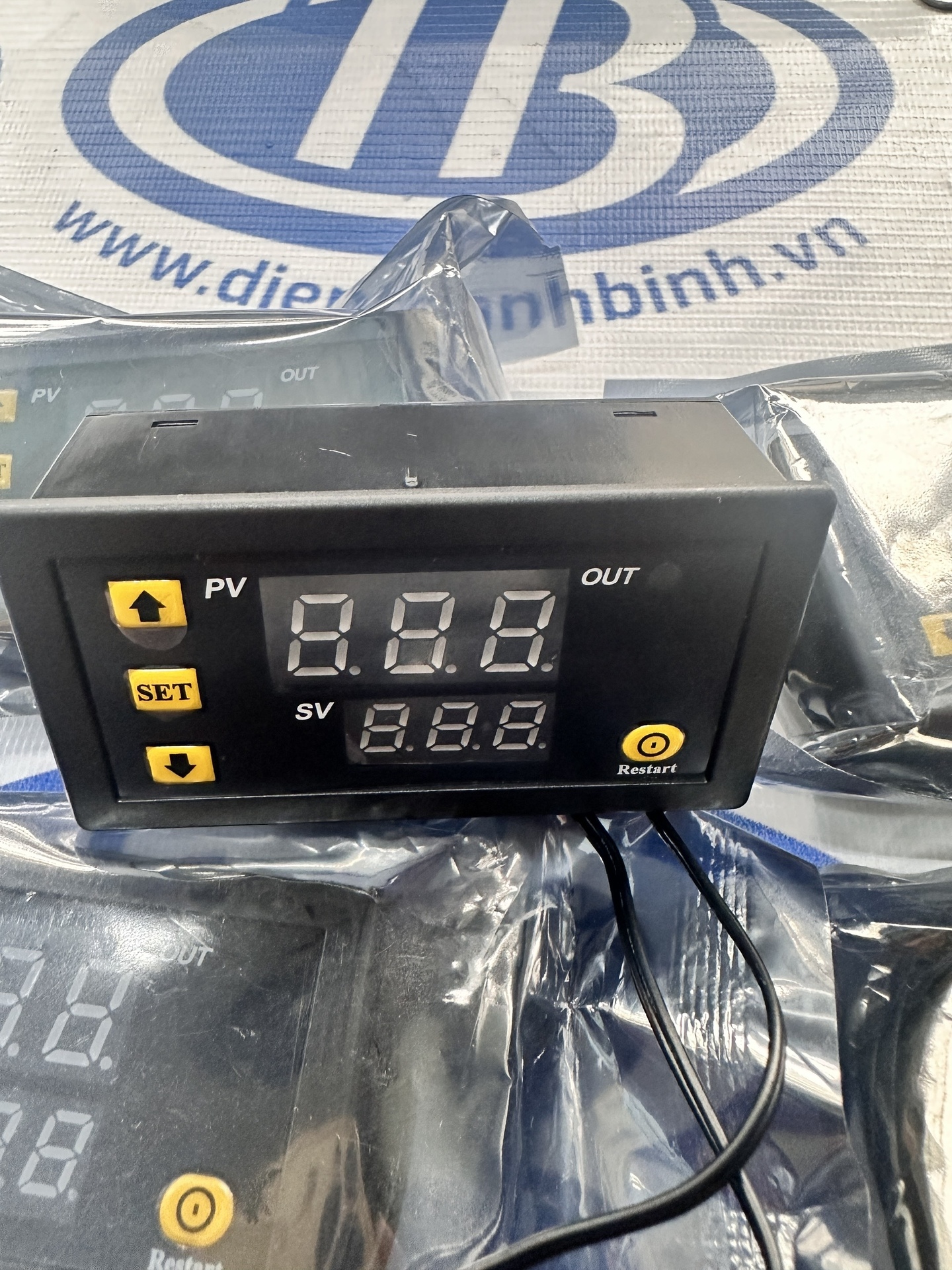 Bộ điều khiển nhiệt độ W3230+đầu dò nhiệt độ