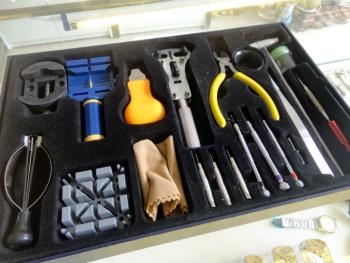 Bộ dụng cụ sửa chữa đồng hồ đeo tay chuyên nghiệp CTZ7