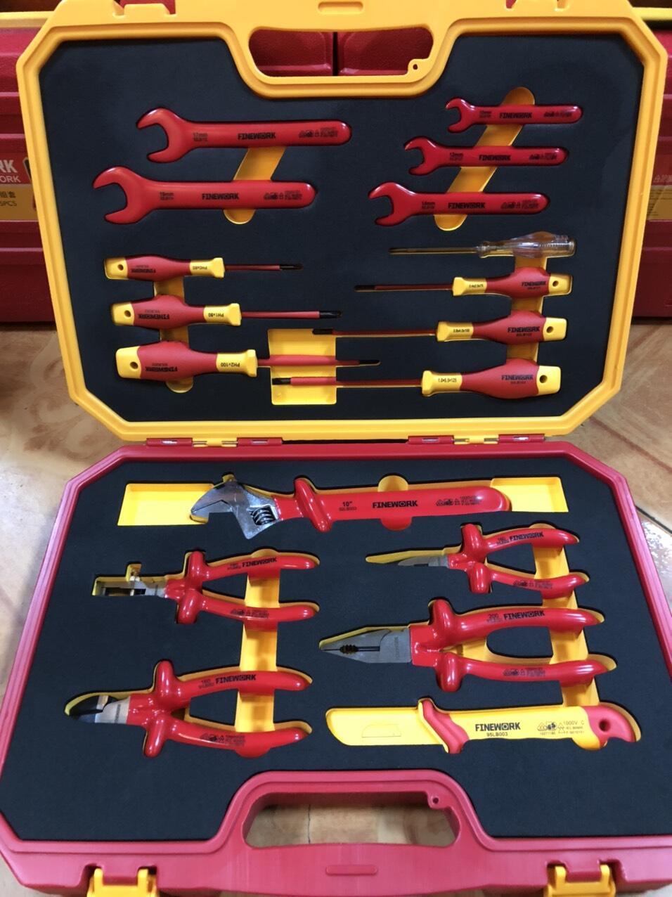 Bộ dụng cụ cách điện 1000V 18PCS FINEWORK 99LB004