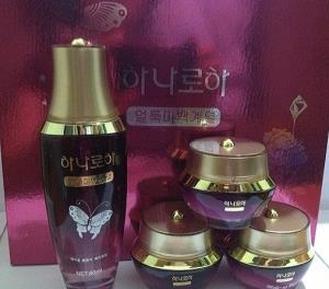 Bộ mỹ phẩm Hoa cúc, con bướm tím đặc trị nám, tàn nhang, trắng da cao cấp Hàn Quốc