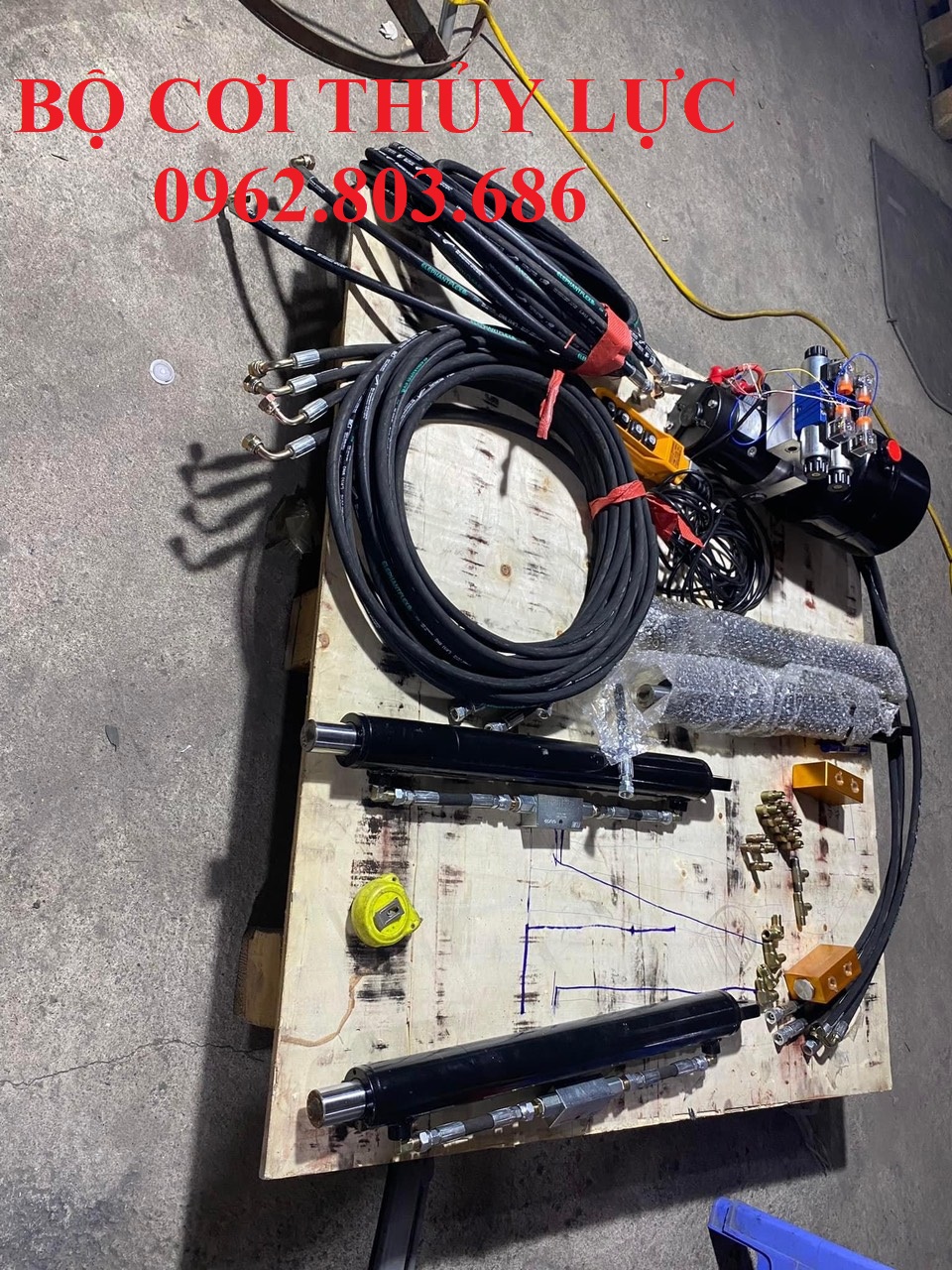 bo-nguon-mini-coi-thuy-luc-xe-ben