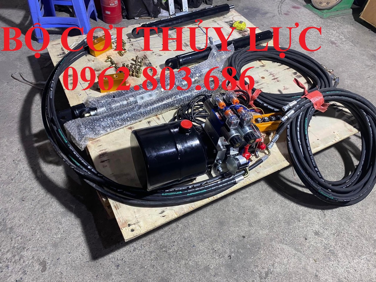 bo-nguon-thuy-luc-24v-dung-coi-xe-ben