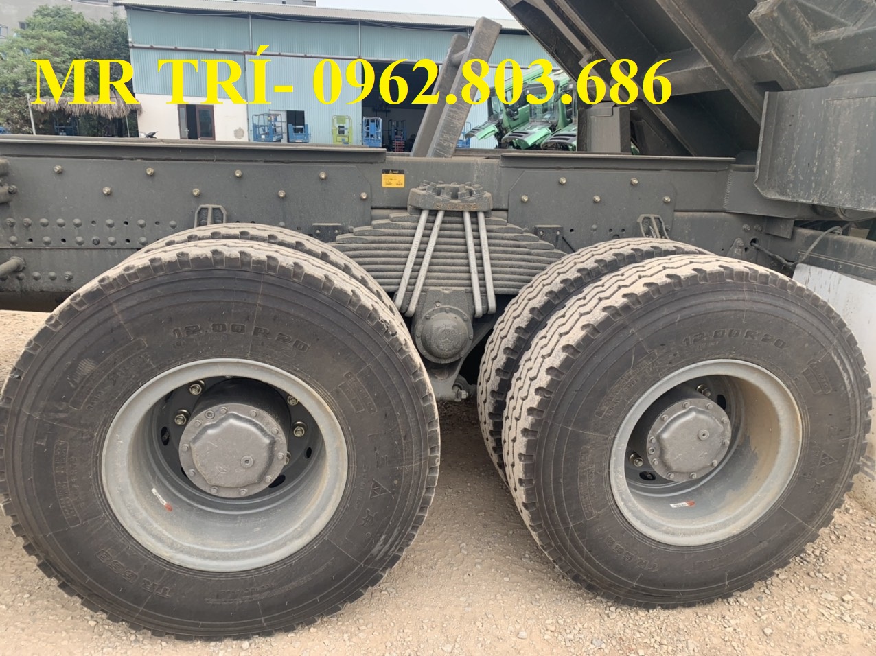Bộ nhíp bó 12 lá xe ben howo