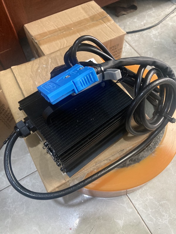 Sạc pin Lithium 48V5A mới 100% giá rẻ