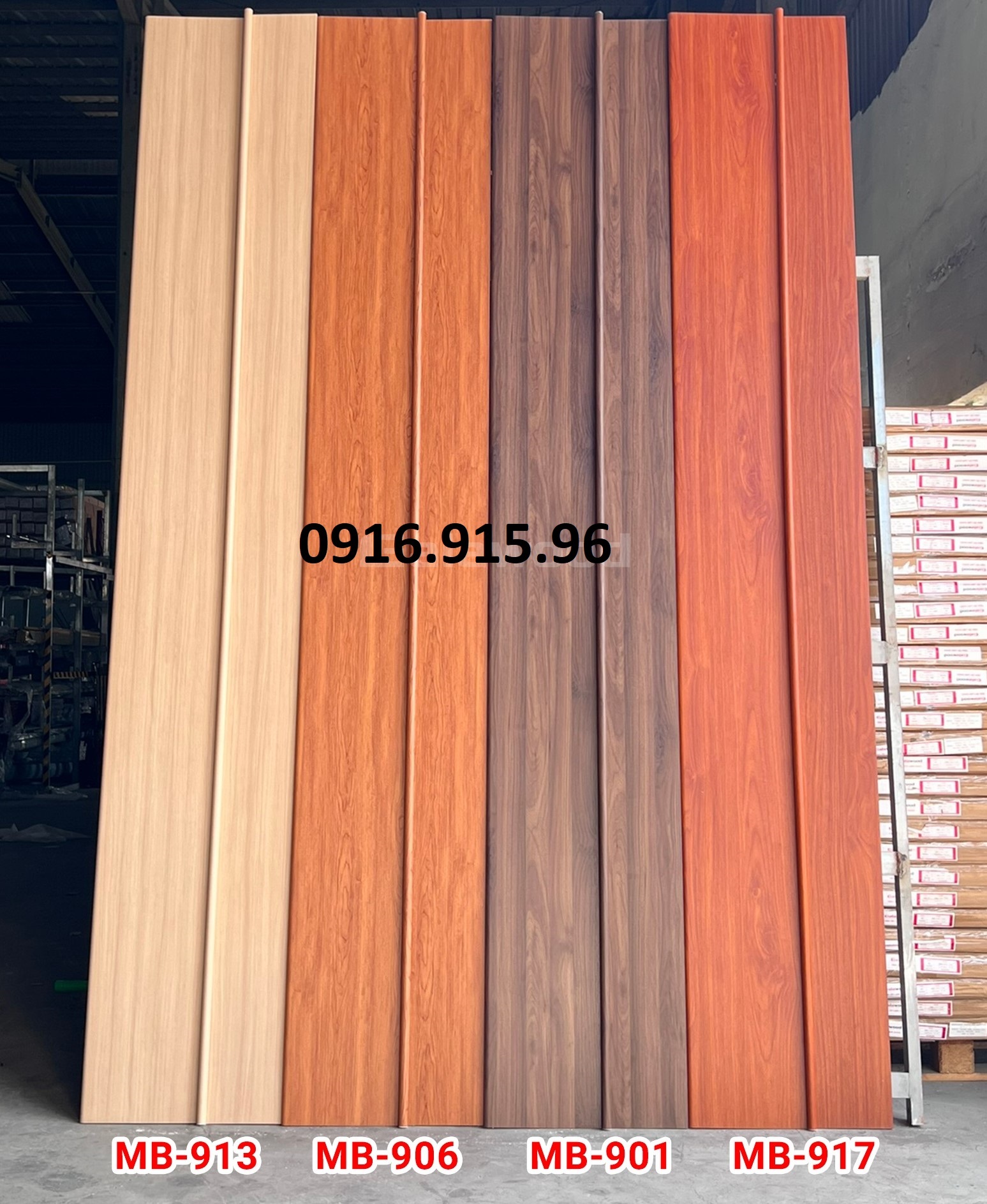 Bậc cầu thang nhựa giả gỗ KOSMOS-STAIR-HM
