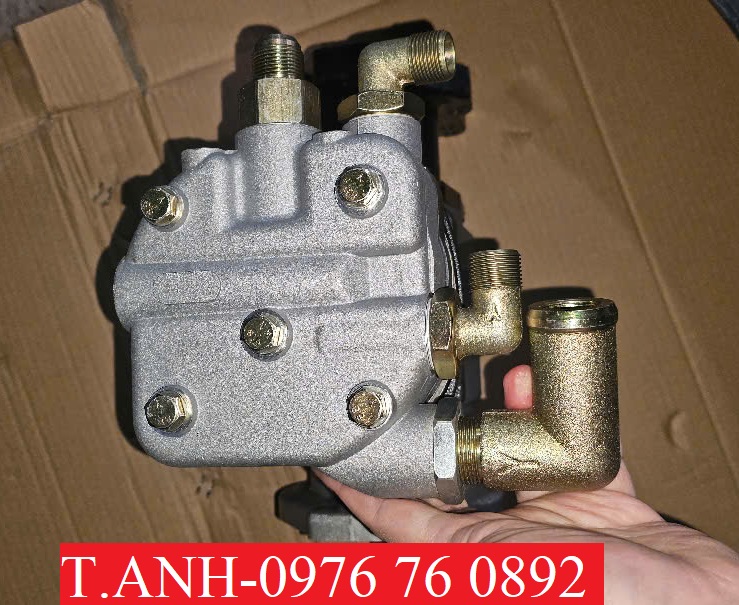 Bơm hơi Dongfeng Việt Trung C300