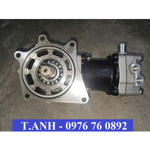 Bơm hơi Hino 700 đầu kéo