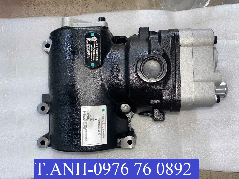 Bơm hơi xe Sitrak 440