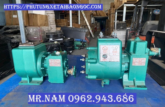 Bơm nước 40m³ và 60m³ trên xe téc tưới cây rửa đường sẵn hàng tại HÀ NỘI và SÀI GÒN.