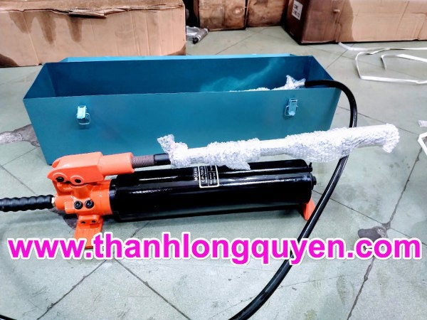 Bơm tay thủy lực modern cp-700-2a chất lượng 