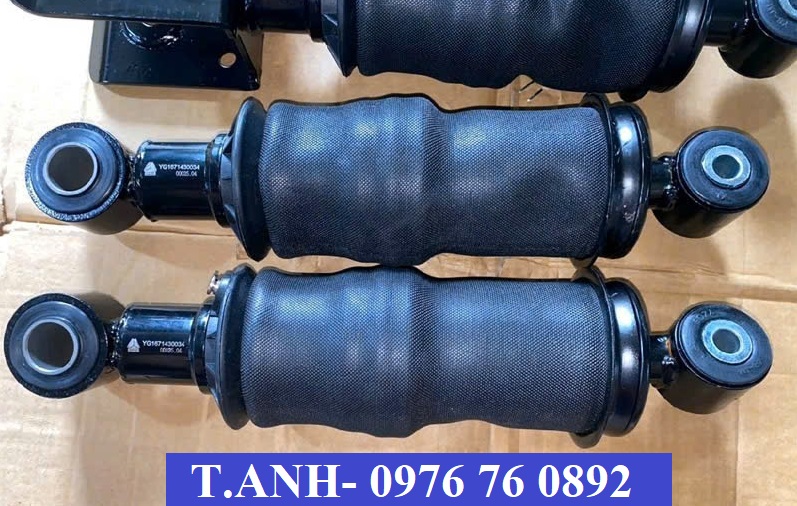 Bóng hơi trước Sitrak Max