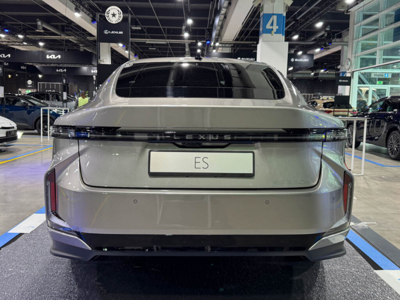 Lexus ES 350h Premium