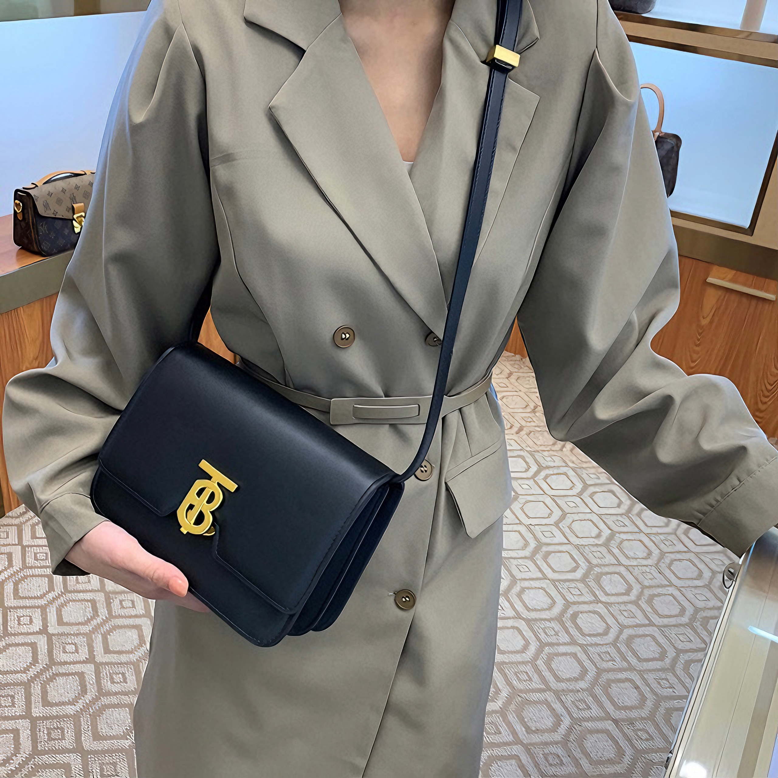 Túi Xách Nữ Thomas Burberry Monogram Mini TB