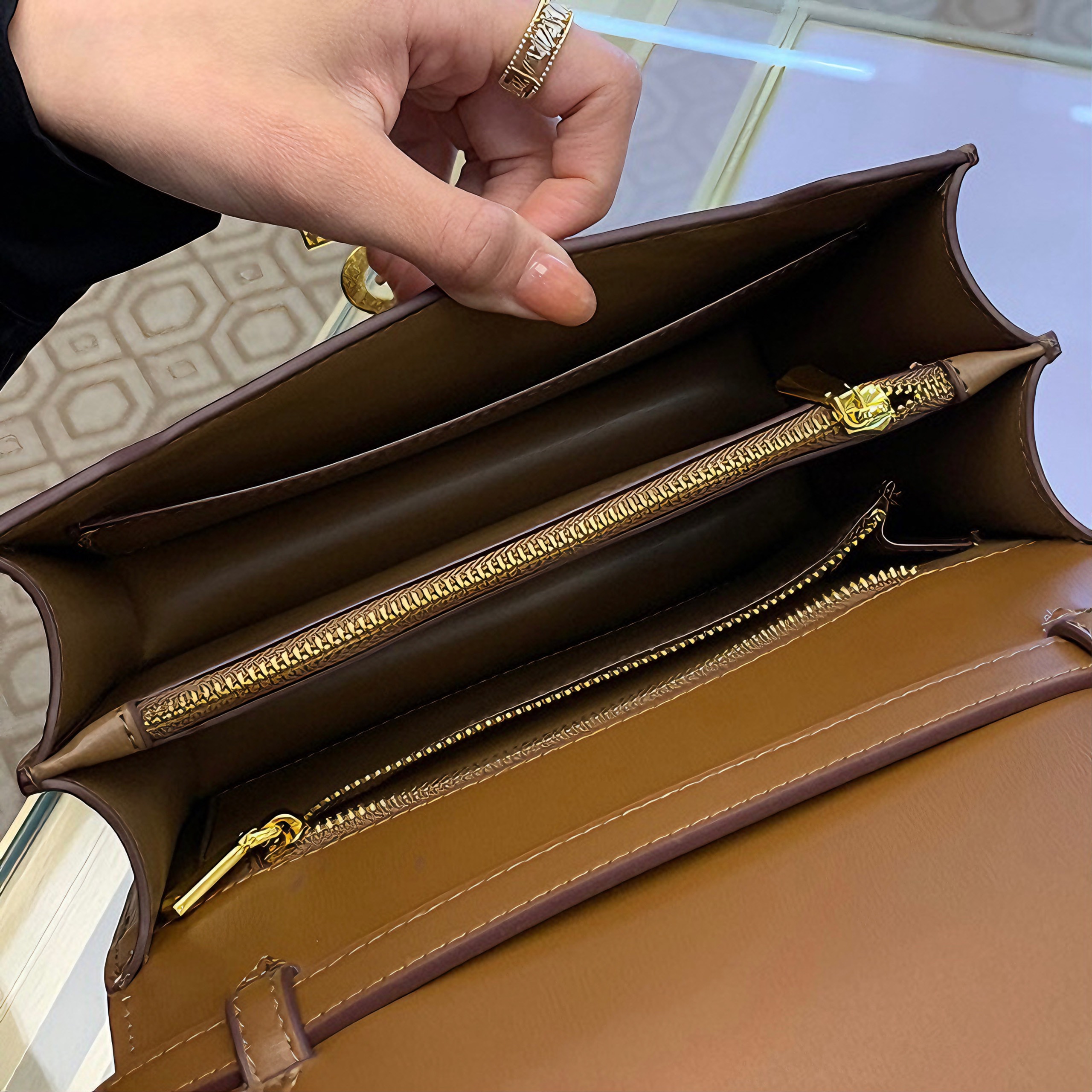 Túi Xách Nữ Thomas Burberry Monogram Mini TB