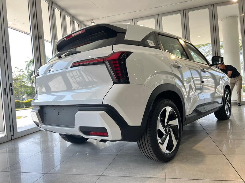 Mitsubishi Xforce GLX