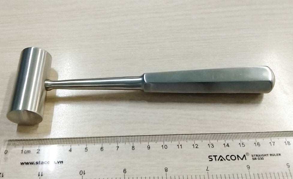 Búa phẫu thuật Partsch 200gr 22mm-18cm Hilbro 28.0124.18