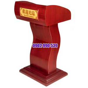 BỤC PHÁT BIỂU TRONG KHÁCH SẠN