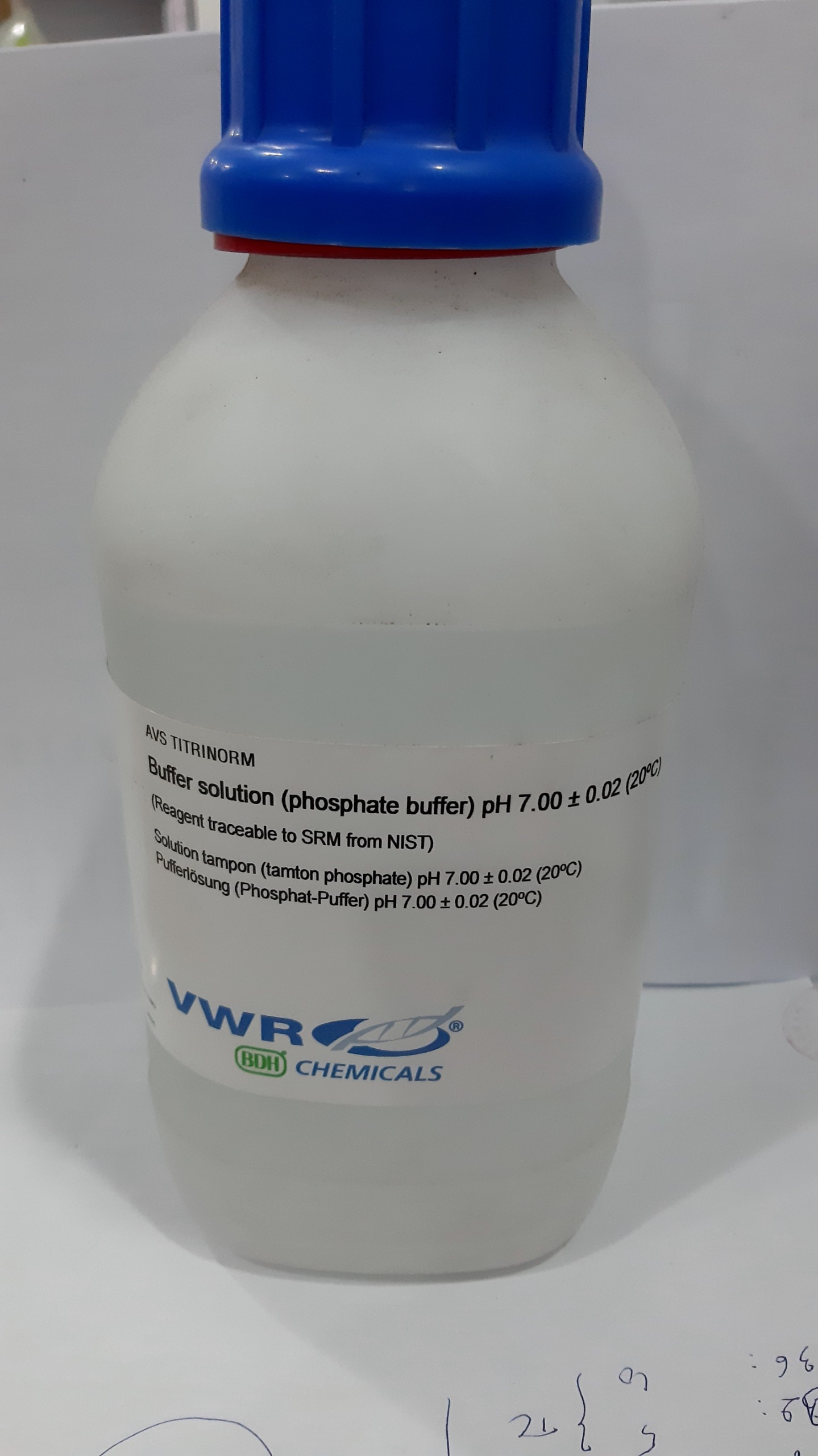 Buffer solution pH 7, Phosphate buffer 32096.291 (1l/chai)