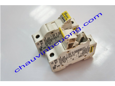Hộp cầu chì 10x38 Bussmann CHPV1U