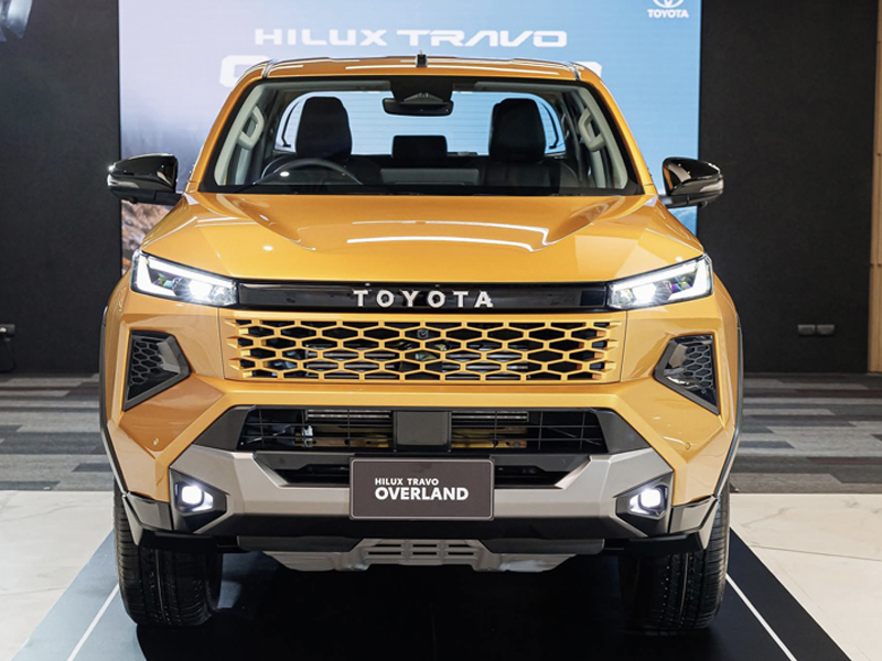 Toyota Hilux 2.8L 4x2 MT 2026