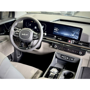 New KIA Carnival 2.2D Premium 8S