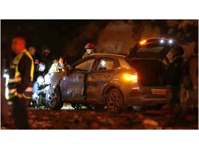 BYD Atto 3 sống sót sau vụ tấn công rocket tại Jerusalem, 5 người thoát nạn, 3 người bị thương