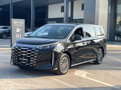BYD M9
