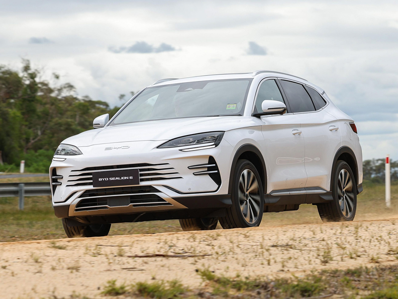 BYD SEALION 6
