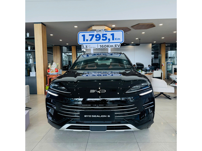 BYD SEALION 6