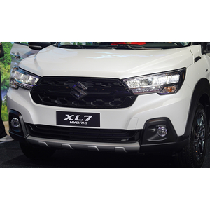 Suzuki XL7 Hybrid