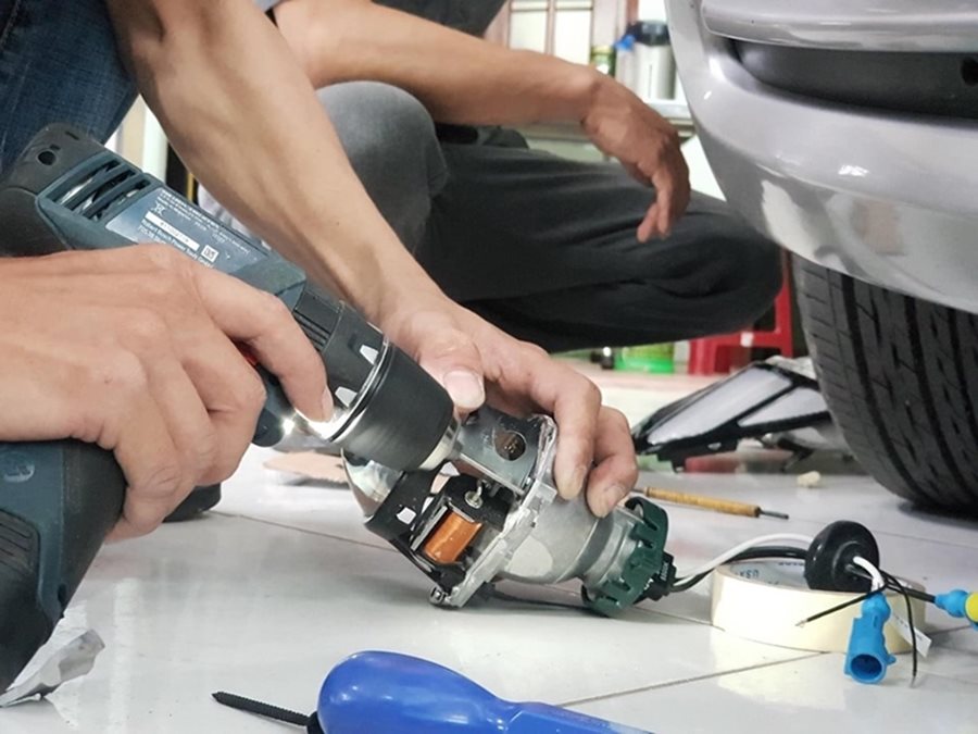 Độ đèn xe đang trở thành xu hướng mới