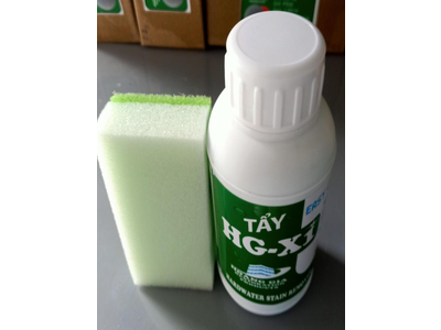 Cách tẩy kính ô tô bị ố, bị mốc đơn giản tại nhà